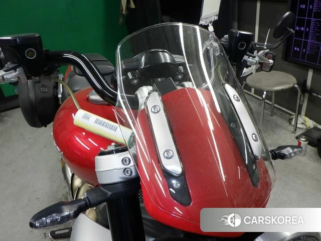 Triumph ROCKET 3 R id 3946665 из Японии 15