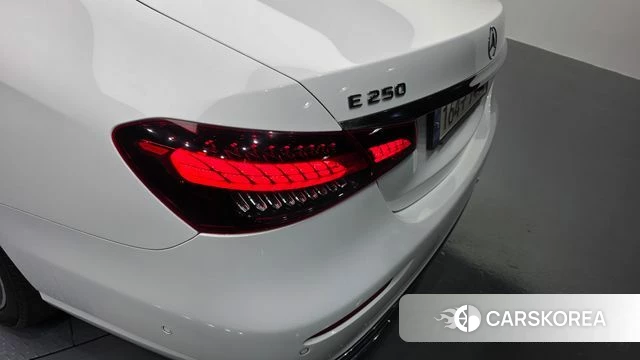 Mercedes-Benz E-Class W213 id 4293921 из Кореи 15