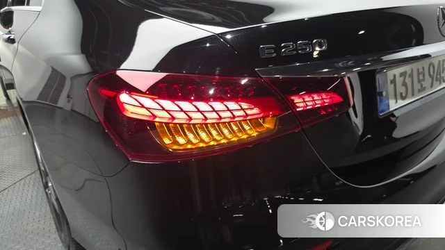 Mercedes-Benz E-Class W213 id 4280911 из Кореи 15