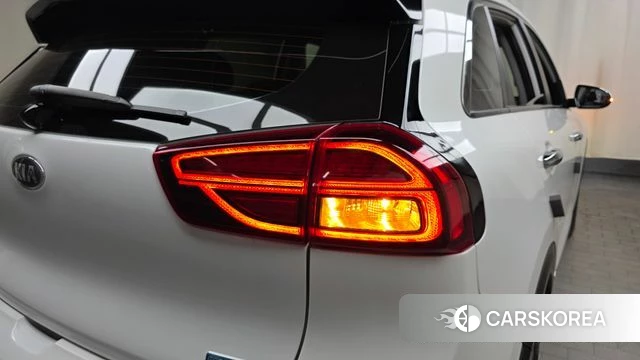 Kia The New Niro id 4458845 из Кореи 15