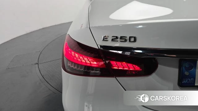 Mercedes-Benz E-Class W213 id 4793556 из Кореи 15