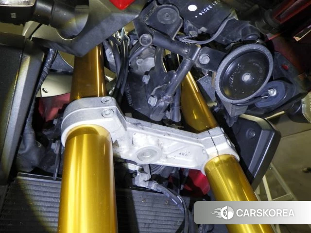 Проданный Suzuki V-STROM DL1000 id 3995132 из Японии, фото 15