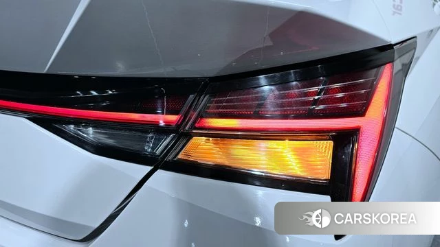 Hyundai Avante Hybrid (CN7) id 4201708 из Кореи 15