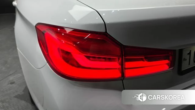 BMW 5 Series (G30) id 4677593 из Кореи 15