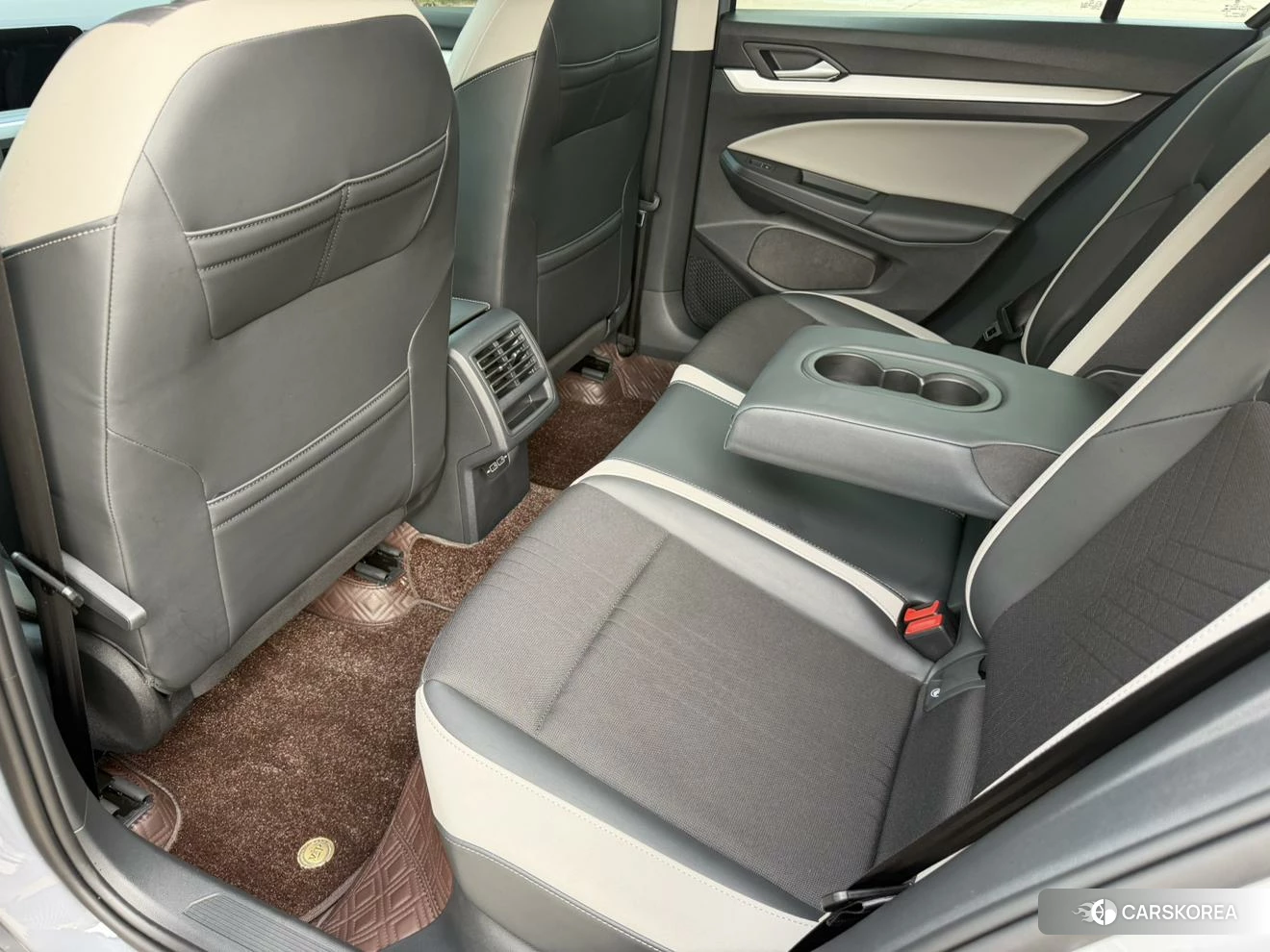 Volkswagen Golf id 4455405 из Китая 15