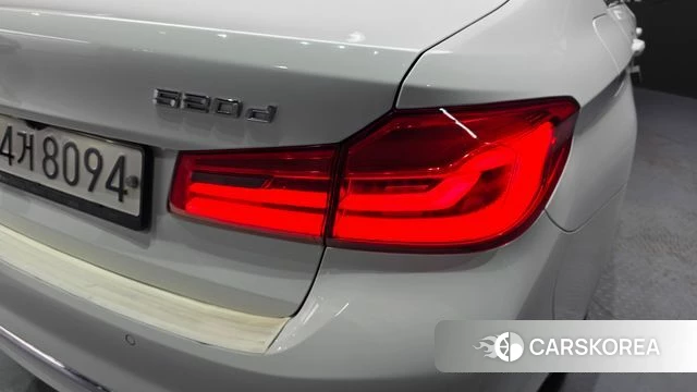 BMW 5 Series (G30) id 4693697 из Кореи 15