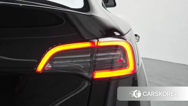 Tesla Model Y id 4505639 из Кореи 15