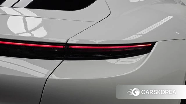 Porsche Taycan id 4880113 из Кореи 15