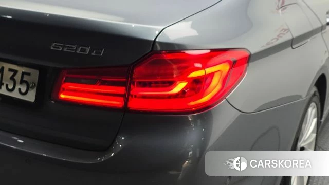 BMW 5 Series (G30) id 4496456 из Кореи 15