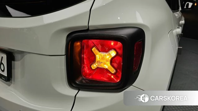 Jeep Renegade id 4517557 из Кореи 15