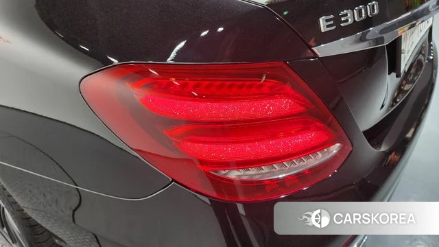 Mercedes-Benz E-Class W213 id 4269128 из Кореи 15