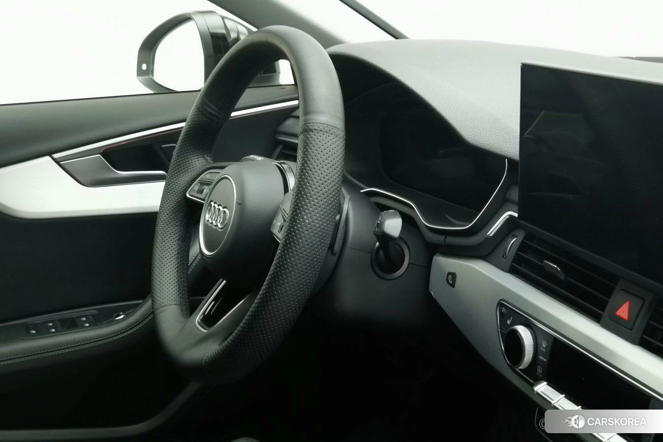 Audi A4L id 4479322 из Китая 15