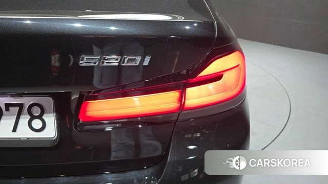 BMW 5 Series (G30) id 4711765 из Кореи 15