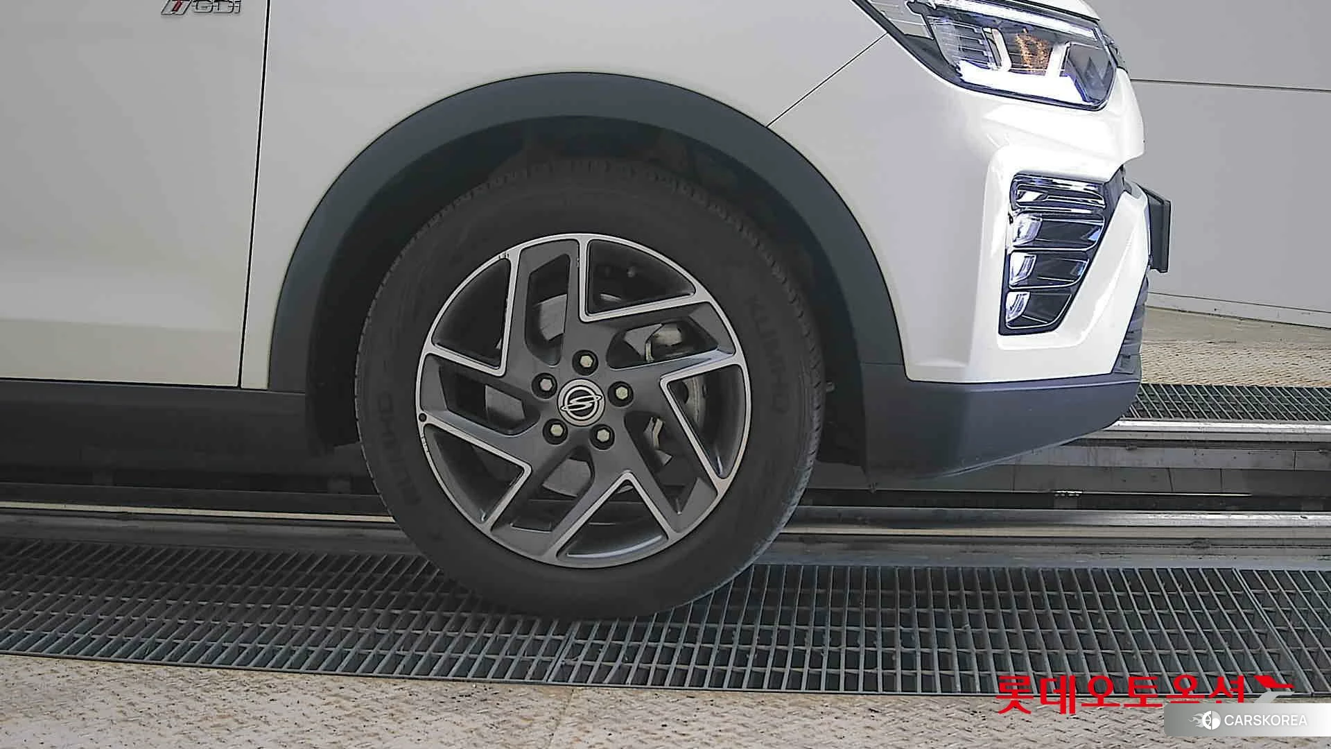 SsangYong Tivoli id 4296944 из Кореи 15