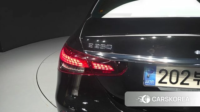 Mercedes-Benz E-Class W213 id 4871804 из Кореи 15