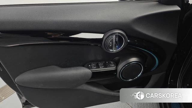 Mini Cooper S id 4317786 из Кореи 16