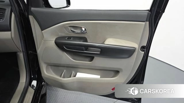 Kia The New Carnival id 4918709 из Кореи 16