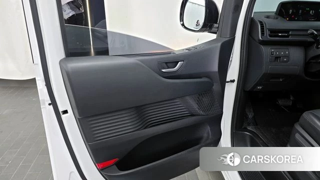 Hyundai Staria id 4280449 из Кореи 16