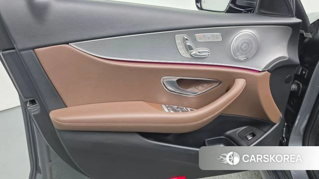 Mercedes-Benz E-Class W213 id 4203596 из Кореи 16