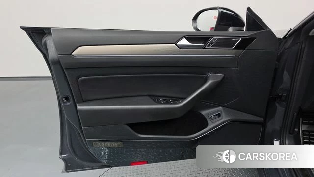 Volkswagen Arteon id 4683977 из Кореи 16
