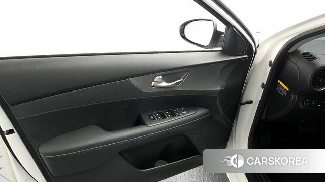 Kia Come New K3 id 4304746 из Кореи 16