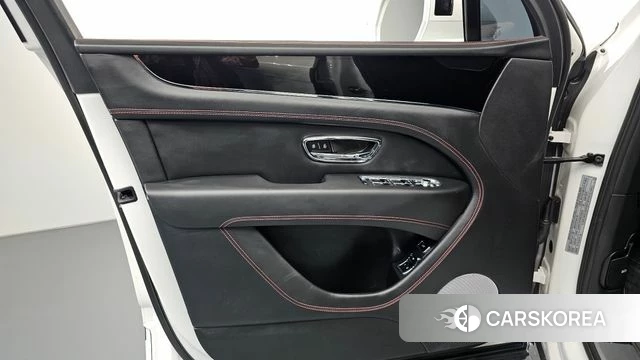 Bentley Bentayga id 4607588 из Кореи 16