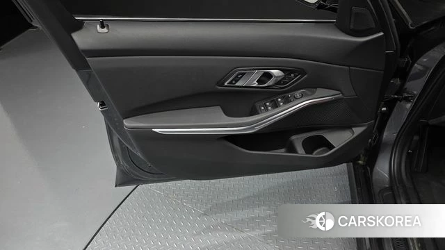 BMW 3 Series (G20) id 4224621 из Кореи 16