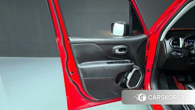 Jeep Renegade id 4281717 из Кореи 16