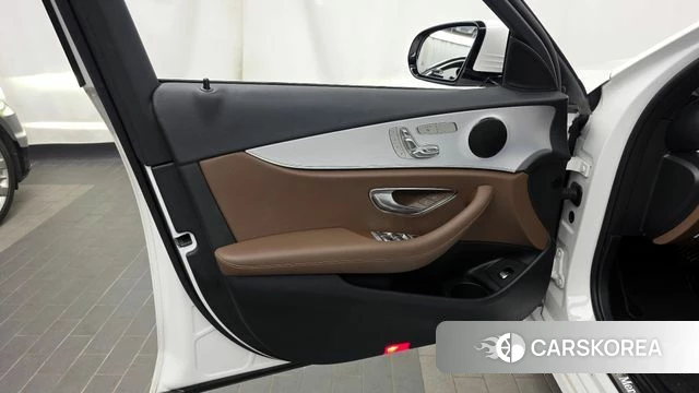 Mercedes-Benz E-Class W213 id 4389388 из Кореи 16
