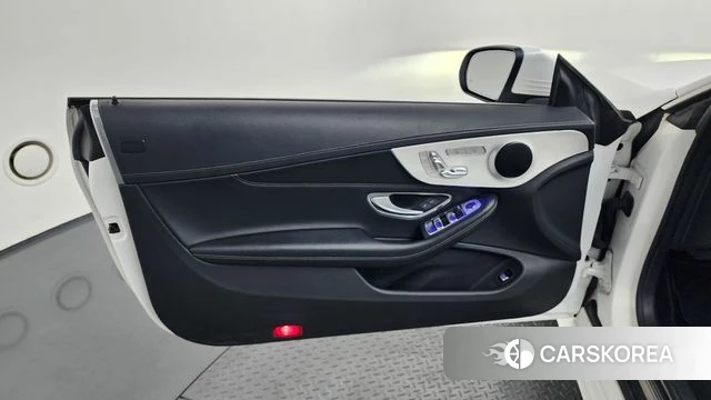Mercedes-Benz C-Class W205 id 4428296 из Кореи 16