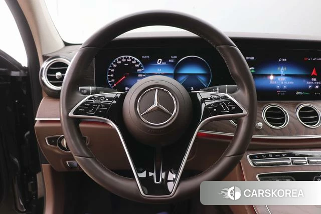 Mercedes-Benz E-class id 3919584 из Китая 16