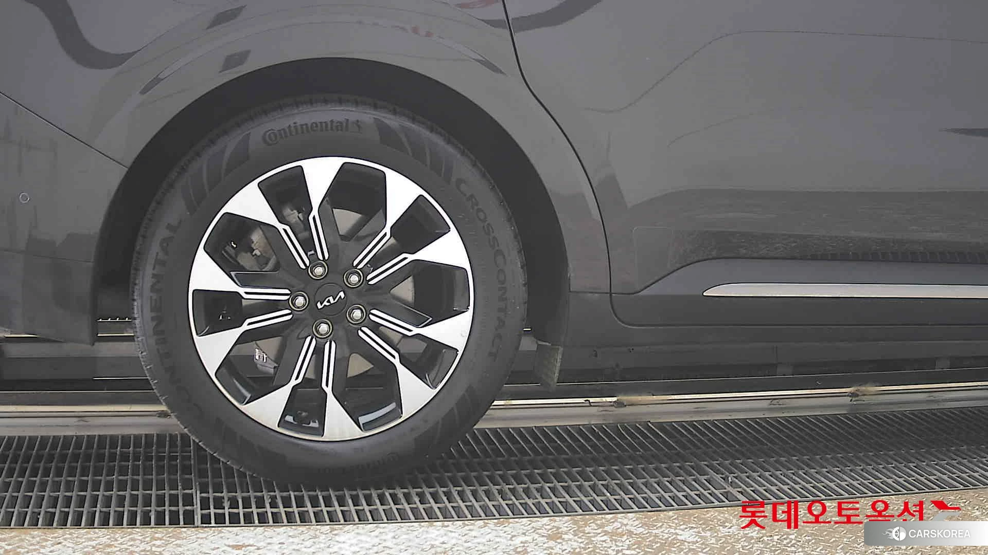 Kia Carnival Limousine id 3875728 из Кореи 16