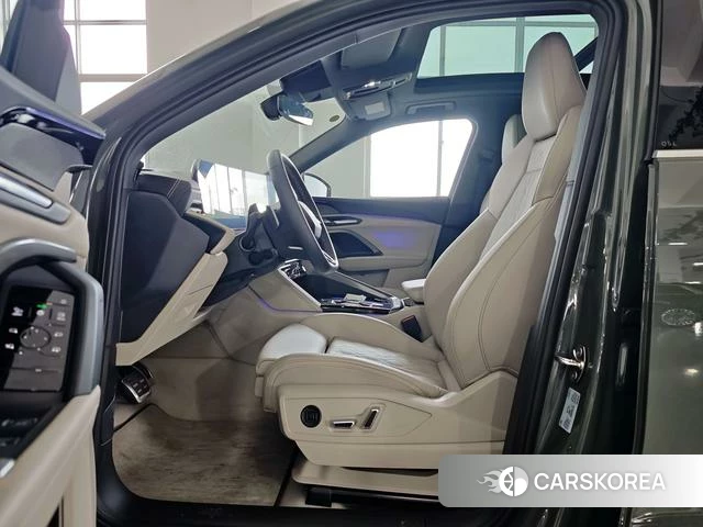 Audi Q5L id 4314759 из Китая 16