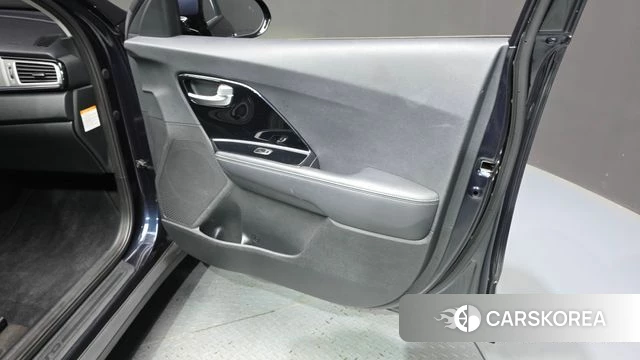 Kia Niro id 4465708 из Кореи 16