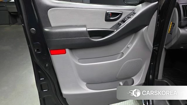 Hyundai The New Grand Starex id 4304674 из Кореи 16