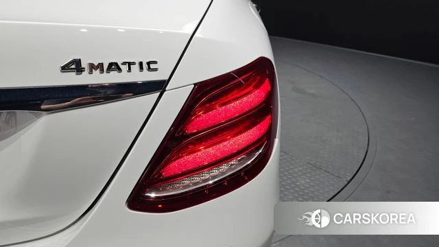 Mercedes-Benz E-Class W213 id 4595920 из Кореи 16