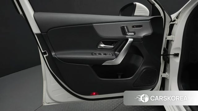 Mercedes-Benz A-Class W177 id 4343519 из Кореи 16