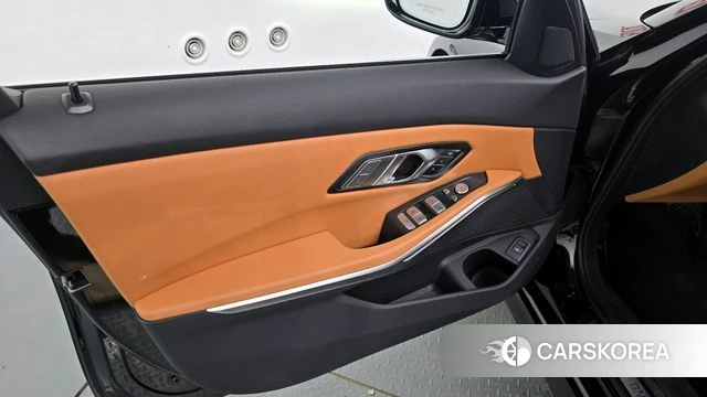 BMW 3 Series (G20) id 4322619 из Кореи 16