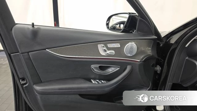 Mercedes-Benz E-Class W213 id 4754998 из Кореи 16