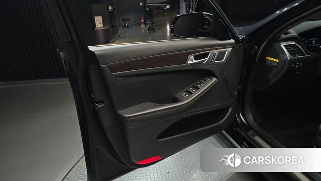Genesis G80 id 4722611 из Кореи 16