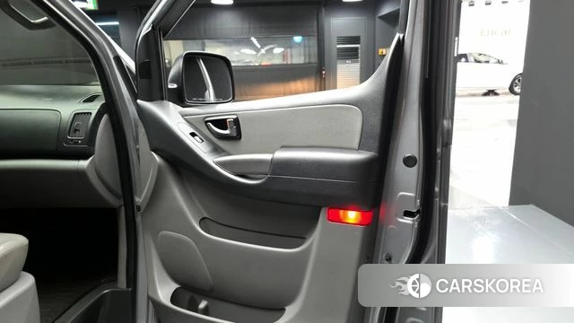 Hyundai The New Grand Starex id 4384218 из Кореи 16