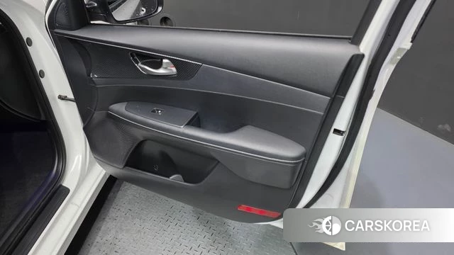 Kia Come New K3 id 4188417 из Кореи 16