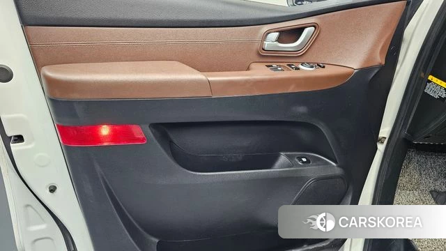 Hyundai The New Grand Starex id 4557465 из Кореи 16