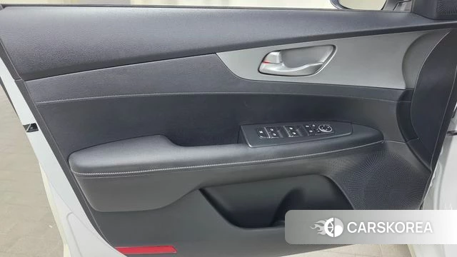Kia Come New K3 id 4873252 из Кореи 16