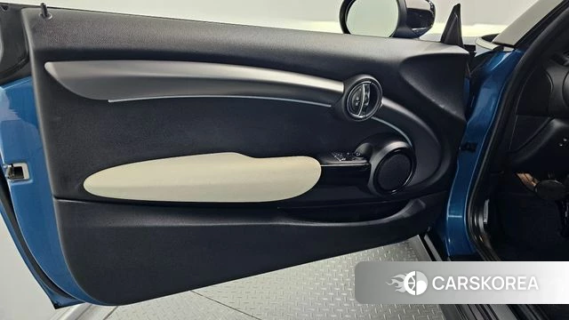 Mini Cooper Electric id 4534618 из Кореи 16