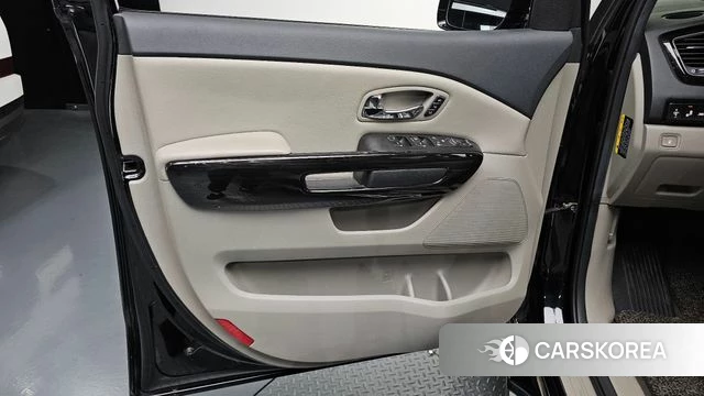 Kia The New Carnival id 4620561 из Кореи 16