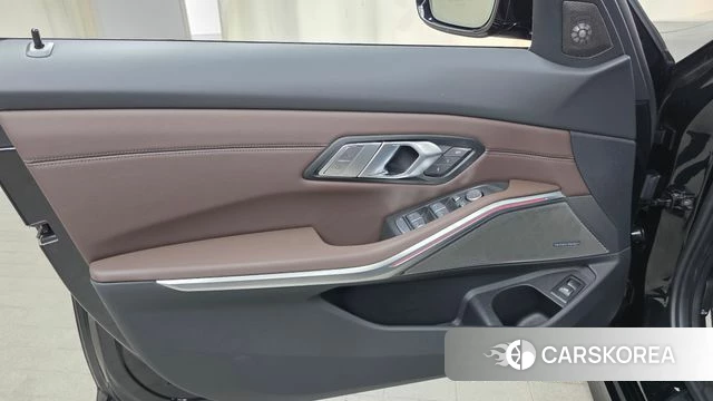 BMW 3 Series (G20) id 4499253 из Кореи 16