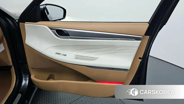 Hyundai The New Grandeur IG Hybrid id 4282446 из Кореи 16