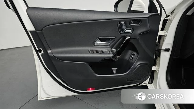 Mercedes-Benz A-Class W177 id 4362768 из Кореи 16
