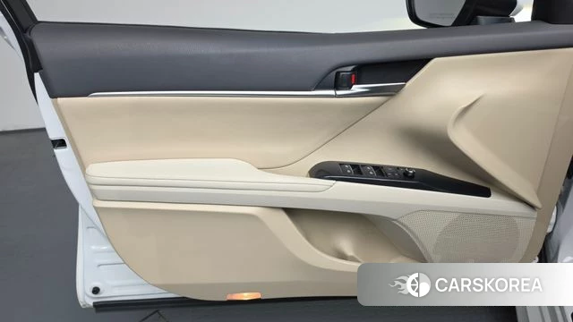 Toyota Camry (XV70) id 4557727 из Кореи 16